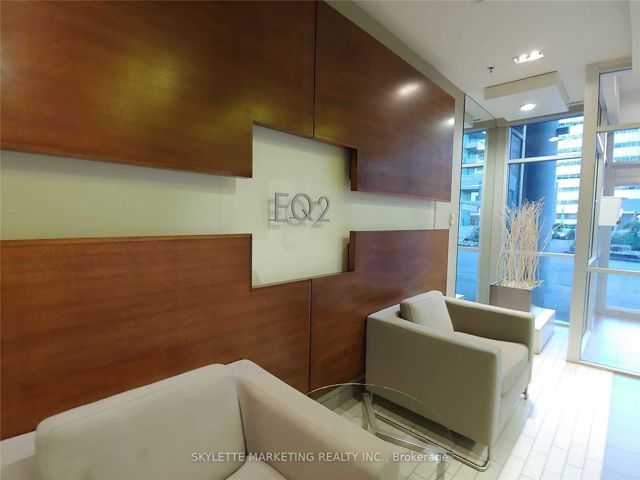 711 - 60 Town Centre Crt