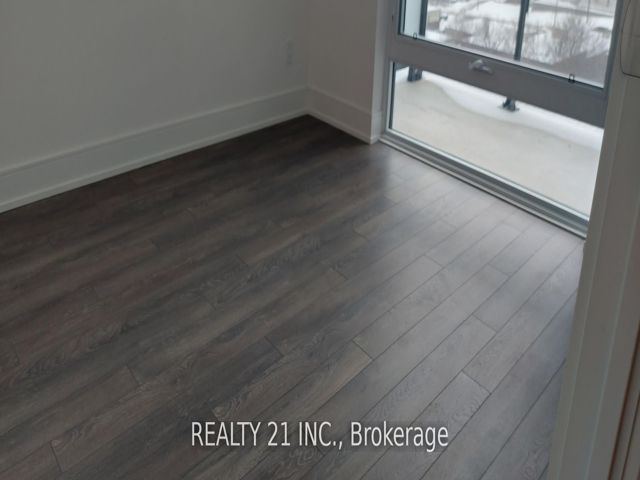 916 - 1350 Ellesmere Rd