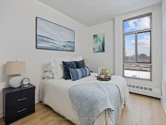 402 - 1705 Mccowan Rd