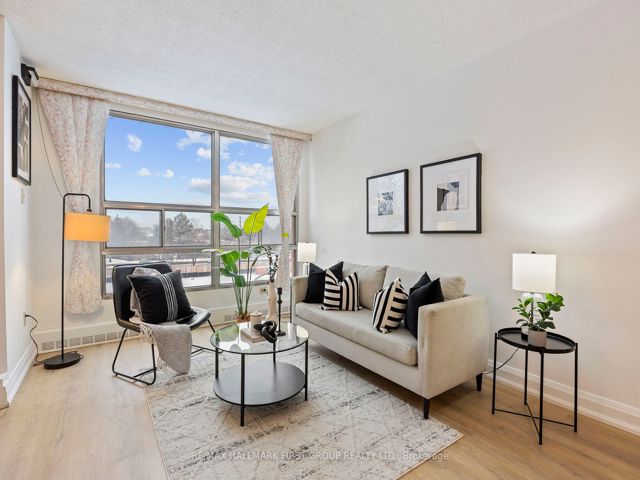 402 - 1705 Mccowan Rd