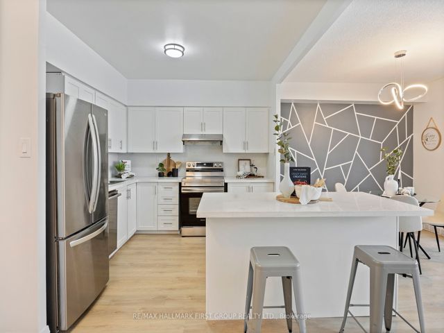 402 - 1705 Mccowan Rd