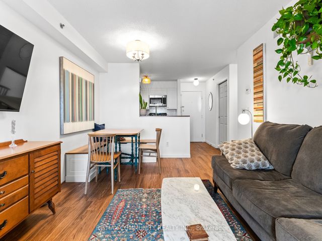 408 - 684 Warden Ave