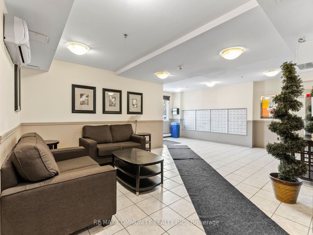 408 - 684 Warden Ave