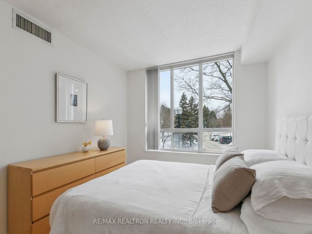 317 - 2628 Mccowan Rd
