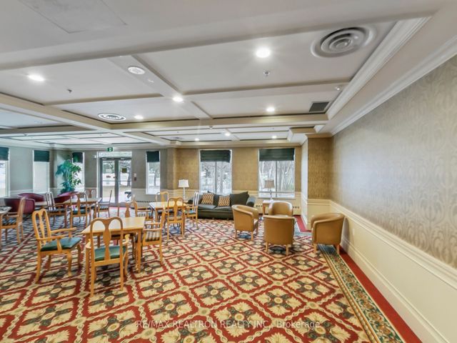 317 - 2628 Mccowan Rd