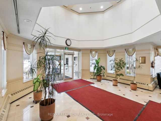 317 - 2628 Mccowan Rd