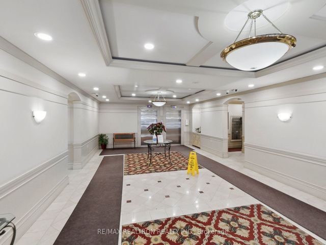 317 - 2628 Mccowan Rd