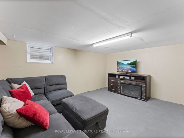 16 - 20 Hainford St