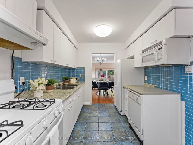 16 - 20 Hainford St