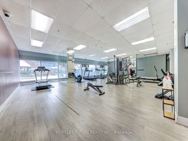 1804 - 2550 Lawrence Ave E