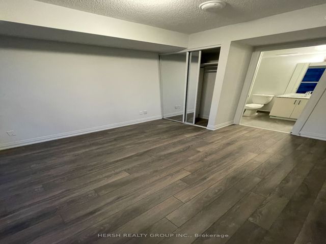 1108 - 20 Meadowglen Pl