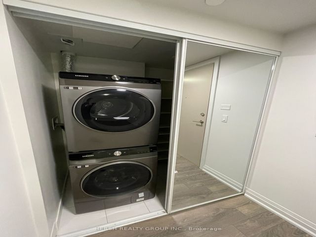 1108 - 20 Meadowglen Pl