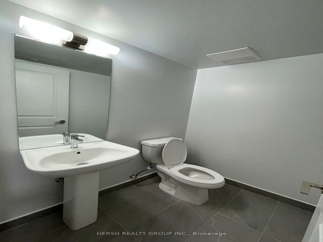 1108 - 20 Meadowglen Pl