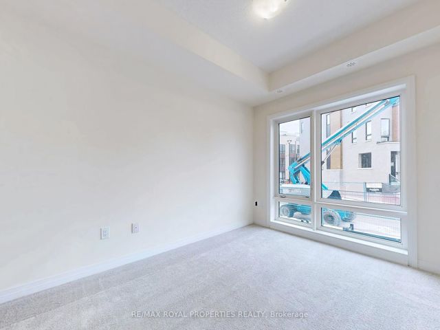 22 - 155 Tapscott Rd