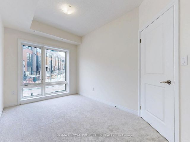 22 - 155 Tapscott Rd