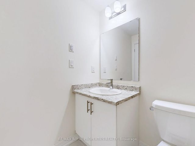 22 - 155 Tapscott Rd