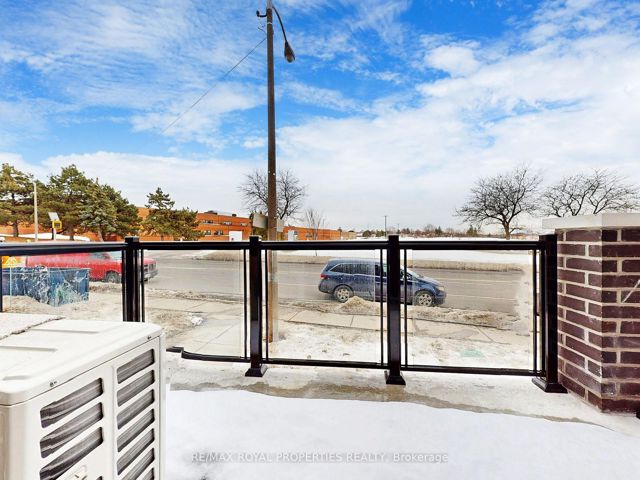 22 - 155 Tapscott Rd