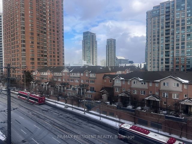 707 - 1350 Ellesmere Rd