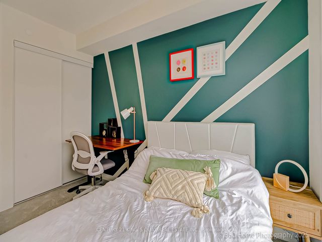 12 - 165 Tapscott Rd