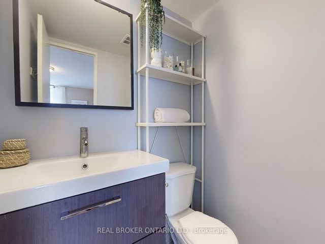 206 - 2721 Victoria Park Ave