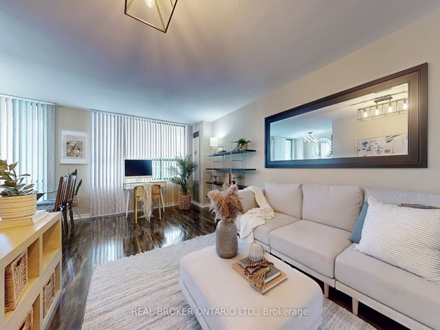 206 - 2721 Victoria Park Ave