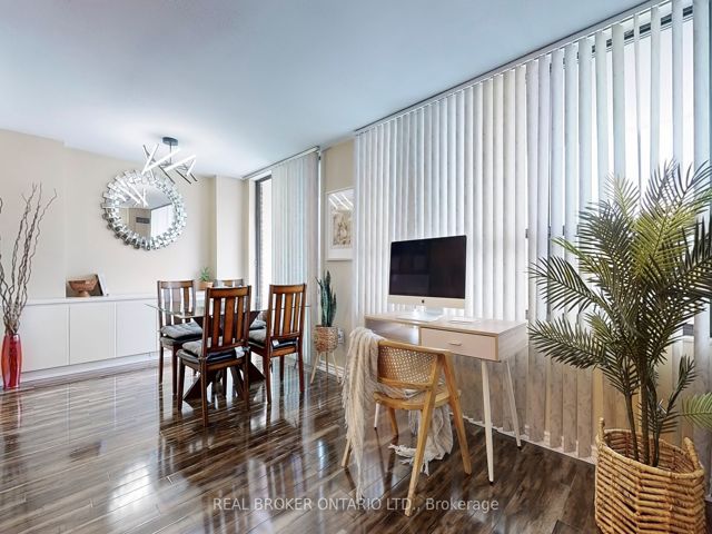 206 - 2721 Victoria Park Ave