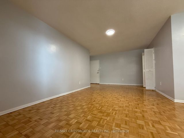 203 - 1181 Ellesmere Rd