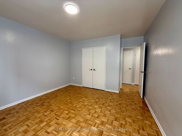 203 - 1181 Ellesmere Rd