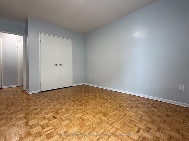 203 - 1181 Ellesmere Rd