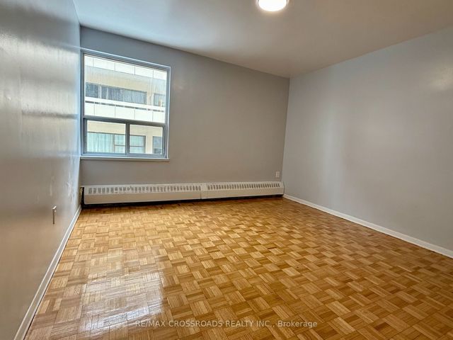 203 - 1181 Ellesmere Rd