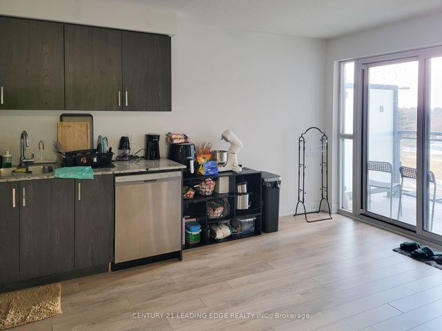 329 - 20 Meadowglen Pl