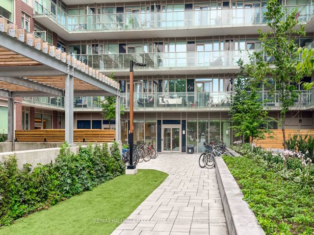 431 - 150 Logan Ave