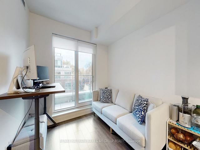431 - 150 Logan Ave
