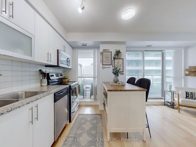 504 - 50 Town Centre Crt
