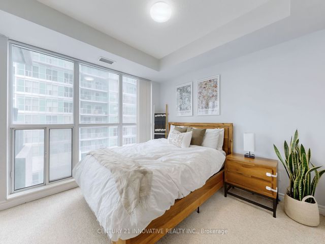 504 - 50 Town Centre Crt