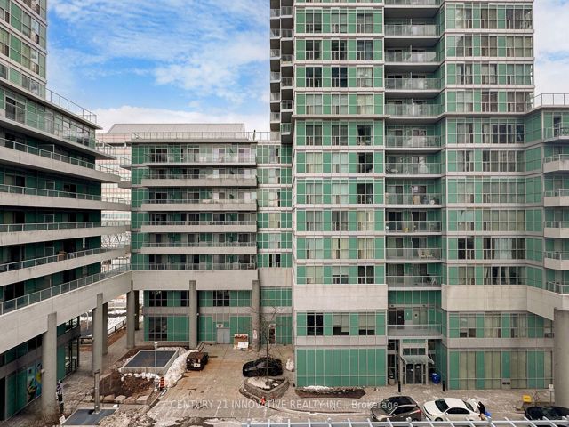 504 - 50 Town Centre Crt