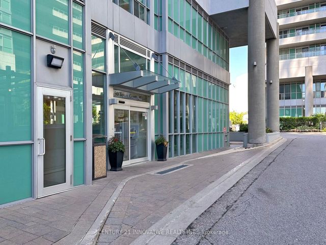 504 - 50 Town Centre Crt