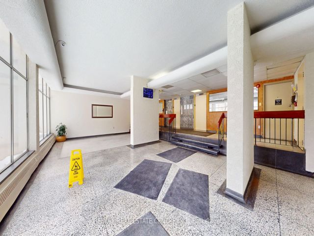 807 - 2245 Eglinton Ave E