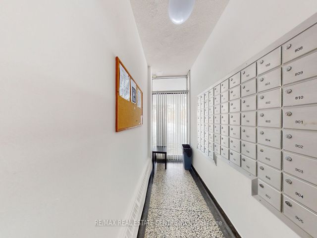 807 - 2245 Eglinton Ave E