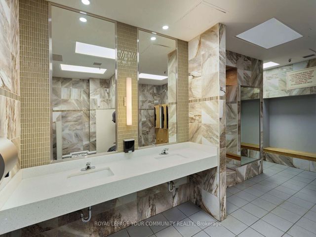 705 - 410 Mclevin Ave