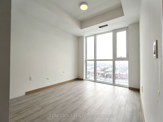1010 - 3429 Sheppard Ave E