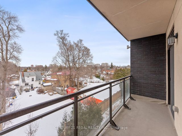 302 - 3560 St Clair Ave E