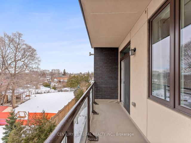 302 - 3560 St Clair Ave E