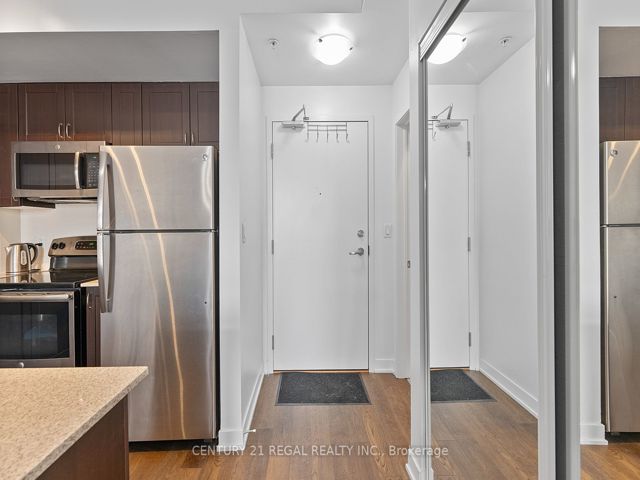 302 - 3560 St Clair Ave E
