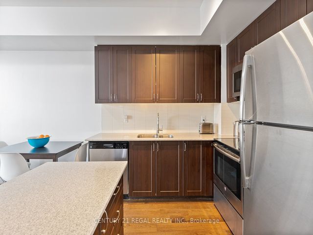 302 - 3560 St Clair Ave E