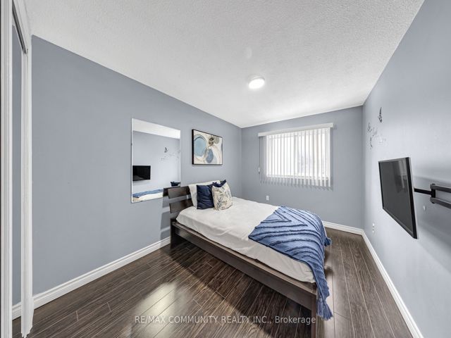 37 - 50 Blackwell Ave