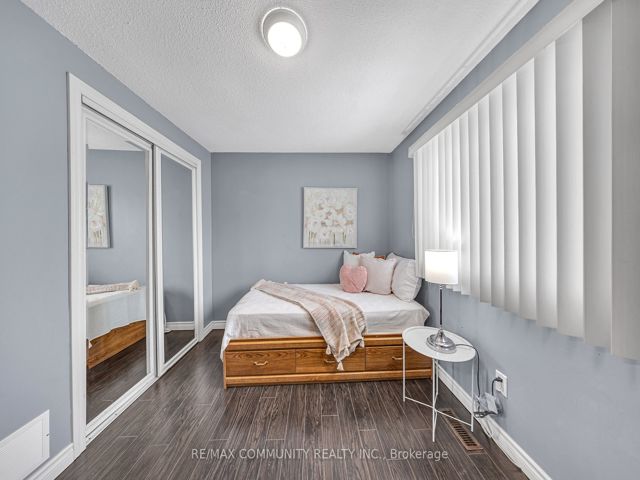 37 - 50 Blackwell Ave