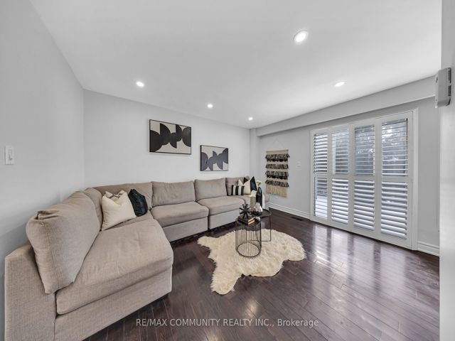 37 - 50 Blackwell Ave