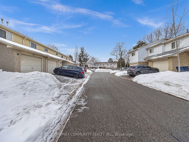 37 - 50 Blackwell Ave