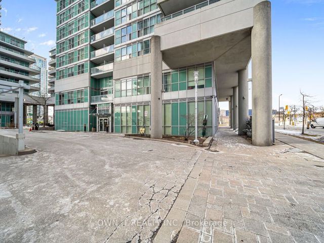 1701 - 70 Town Centre Crt